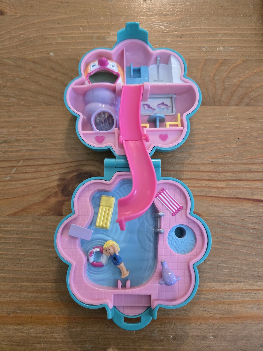 1990 Vintage Bluebird Polly Pocket Water Fun Park World